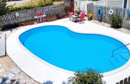 Surfside Beach Apartment | Charming 2nd floor 2-bedroom apartment in wonderful Surfside Beach, SC.
