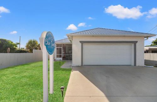 Laguna Beach Estates House | Charming 3/2 Beach House w/POOL & Golf Cart INCLUDED - 1 Min Walk to Beach