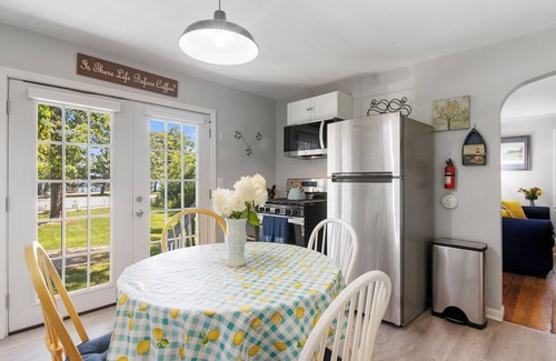 Traverse City House | Charming 3/2 Bungalow: Bay Views & access, Minutes to town Tart tail, Beaches