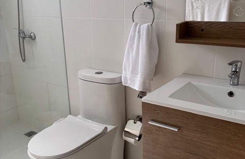 La Isabelita Apartment | Charming 3-bedroom apartment with Wi-Fi, AC in welcoming Santo Domingo Este.