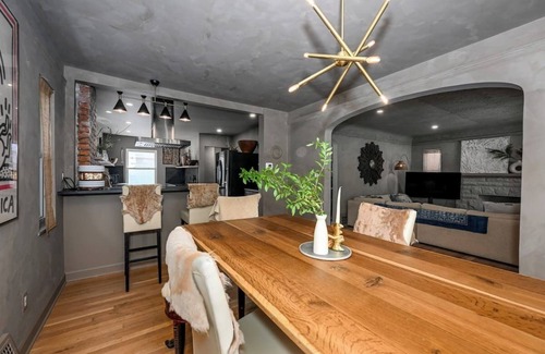 Cleveland Heights House | Charming 3-bedroom house in welcoming Cleveland Heights with AC, WiFi