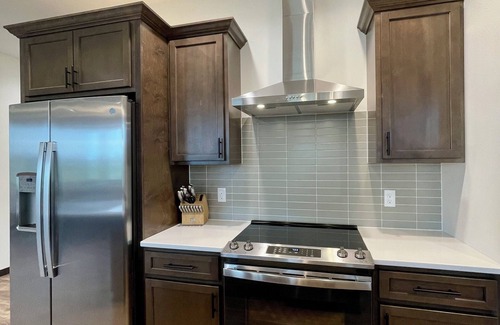 Brookings House | Charming 3-bed 2-bath with two stall garage