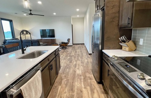 Brookings House | Charming 3-bed 2-bath with two stall garage