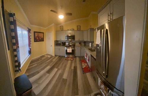 Converse House | Charming 3 Bed 2 Bath Home in NE San Antonio