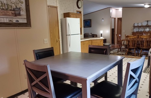 Kerhonkson House | Charming 3-bed/2-Bath with WiFi, AC in Wawarsing. Your Home Away from Home!