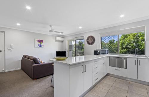 Nundah Apartment | Charming 3-bed Apartment near Local Shops
