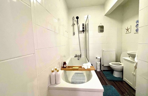 Calder Bridge Apartment | Charming 3-bed Coastal Retreat