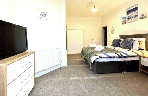 Calder Bridge Apartment | Charming 3-Bed Coastal Retreat