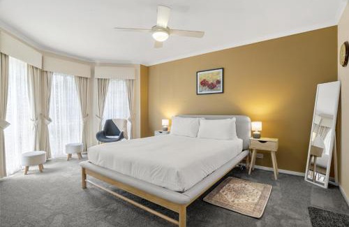 Werribee House | Charming 3-Bed Family Home with Amazing Garden