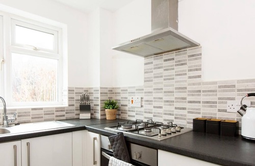 Edwalton House | Charming 3 Bed home | Driveway Parking and Wi-Fi