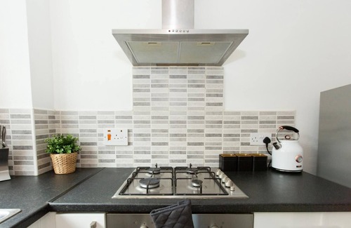 Edwalton House | Charming 3 Bed home | Driveway Parking and Wi-Fi