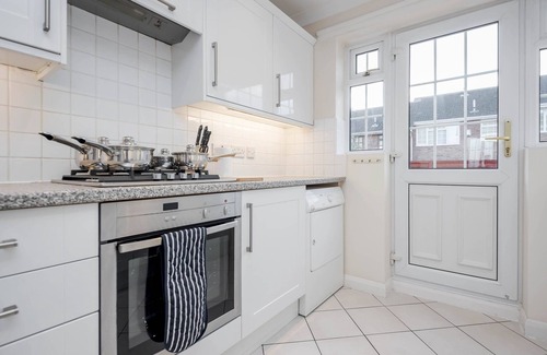 Maidenhead House | Charming 3 Bed house Family and Long-stay Discount