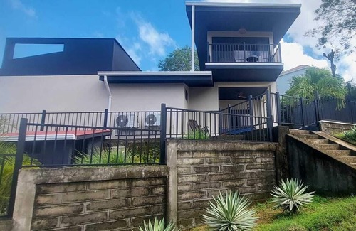 San Juan del Sur Boat Rental | Charming 3-bedroom house with AC, WiFi in San Juan del Sur