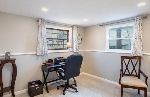 Romulus House | Charming 3-Bed Stay Airport 10 Min Pets OK