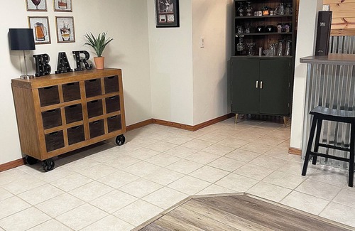 East Grand Forks House | Charming 3-bedroom house 3 mi to altru, 2 mi to UND, and 1 mi to down town