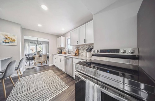 Mayfield Heights House | Charming 3 bedroom, 2.5 bath home