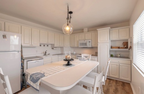 New Smyrna Beach House | Charming 3-bedroom beach house in peaceful New Smyrna Beach