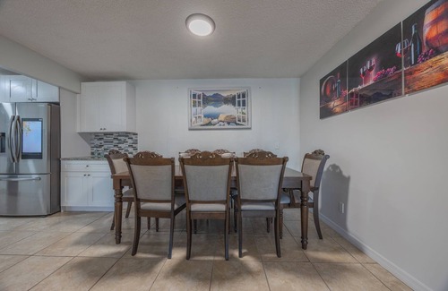 Royal Palm Beach House | Charming 3-bedroom house with WiFi and AC in Royal Palm Beach