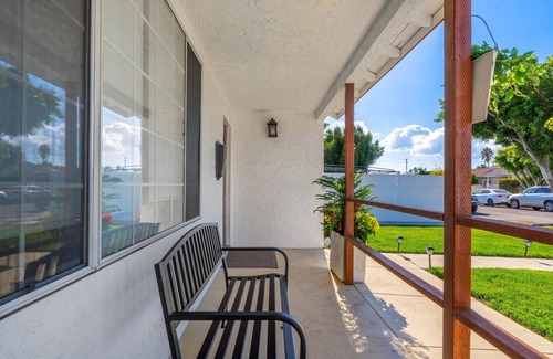 Sun Valley House | Charming 3-bedroom house with AC and WiFi in wonderful North Hollywood