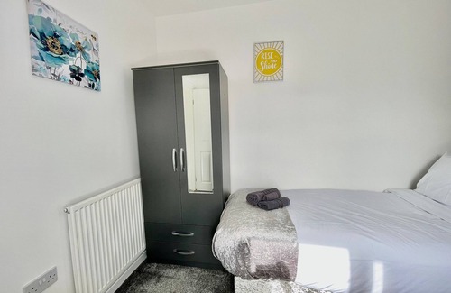 Merthyr Tydfil House | Charming 3-bedroom house in marvelous Merthyr Tydfil