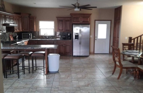 Oriente House | Charming 3-bedroom house with WiFi and AC in lovely Puerto Peñasco
