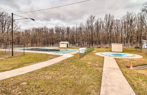 Mount Pocahontas House | Charming 3-bedroom Poconos Family Getaway in Albrightsville PA