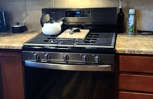 Fruitvale House | Charming 3-bedroom fully loaded house with AC and WiFi in Grand Junction.