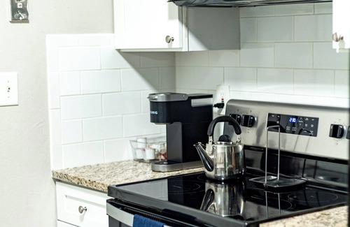 Stone Mountain House | Charming 3-bedroom house with WiFi, AC in cozy Stone Mountain