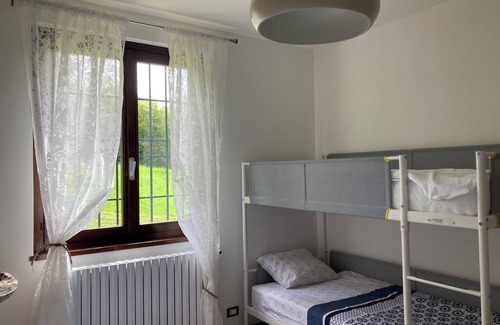 Cenate Sotto Bed & Breakfast | Charming 3-bedroom bed & breakfast in serene Cenate sotto with WiFi