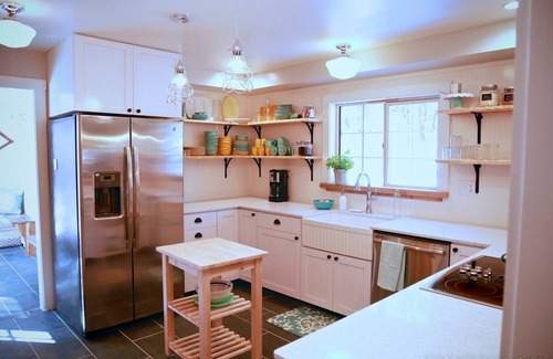 Beulah Other | Charming 3-bedroom farmhouse in enjoyable Beulah Valley with fitness room, WiFi