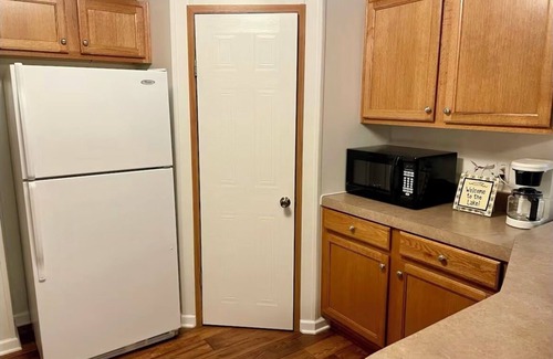 Gilbertsville House | Charming 3-bedroom mobile home with WiFi, AC in fantastic Gilbertsville