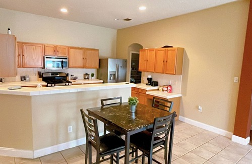 South Arlington House | Charming 3-bedroom house in Grand Prairie with WiFi and AC