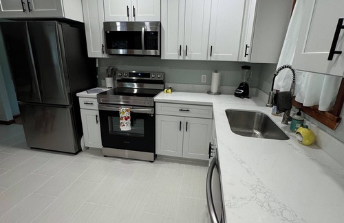 Ocean Springs House | Charming 3-bedroom house with covered parking in quaint Ocean Springs. nn