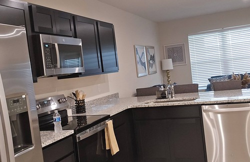 South Daytona House | Charming 3-bedroom house with WiFi and AC in sunny South Daytona