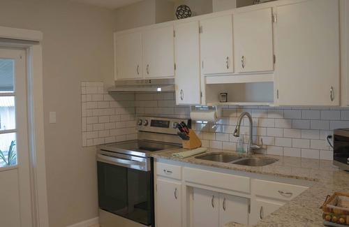 St. Petersburg - Clearwater House | Charming 3-bedroom house with WiFi, AC in brilliant St. Petersburg