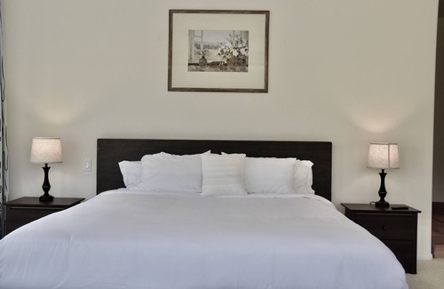 Valley Center Other | Charming 3-Bedroom Farmhouse at Hill Top with Pool, Sauna, Steam Room and more