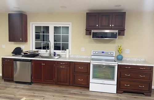 Lakeside House | Charming 3-bedroom 2-bath house in Lakeside with WiFi and AC