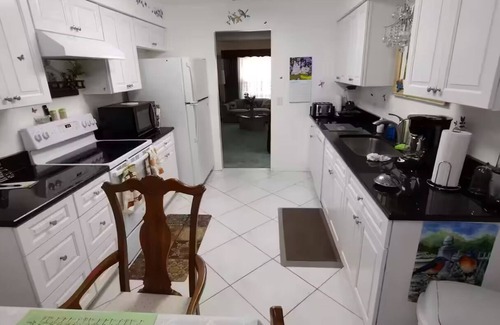 Florida Central Atlantic Coast House | Charming 3-Bedroom, 2-Bath Home Just Minutes from Universal Studios