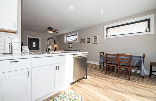 Winona House | Charming 3-bedroom, 2 bathroom house with outdoor space in Winona