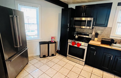 Silver Lake House | Charming 3-bedroom, 2-story home in fabulous Providence. Yin/Yang Harmony Home