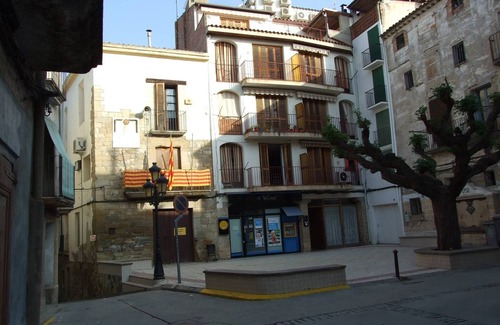 Camarasa Apartment | Charming 3-Bedroom Apartment in Central Camarasa