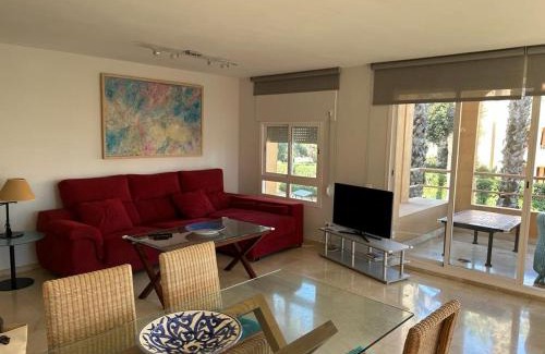 Sotogrande Apartment | Charming 3 Bedroom apartment with sea view in the heart of Sotogrande