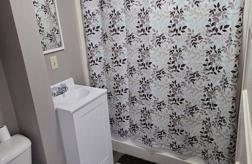 Bessemer Apartment | Charming 3-bedroom apartment with WiFi, AC in wonderful Bessemer