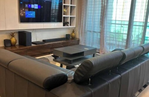Yof Apartment | Charming 3-Bedroom Apartment