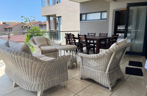 Margate Apartment | Charming 3-bedroom apartment with WiFi in Margate