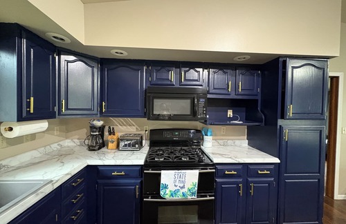 Nekoosa House | Charming 3-bedroom at Lake Camelot