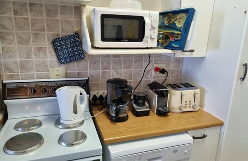 Langstrand Cottage | Charming 3-bedroom beach front cottage in Langstrand: WiFi,Netflix, free parking