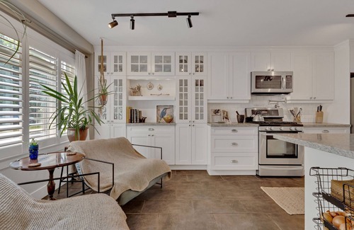 Barrie House | Charming 3-Bedroom Barrie House with patio & Backyard