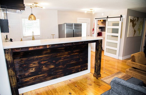 Downtown House | Charming 3-bedroom bungalow house in lovely downtown Raleigh