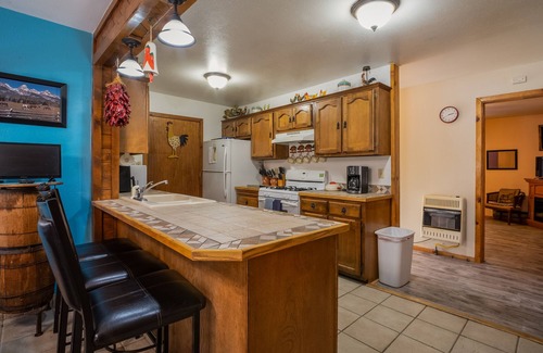 Angel Fire Cabin | Charming 3-bedroom cabin with WiFi in Angel Fire